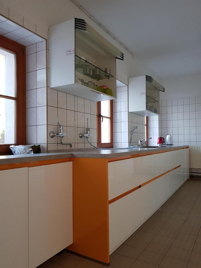 Teichcamp Hostel Grosshartmannsdorf ภายนอก รูปภาพ